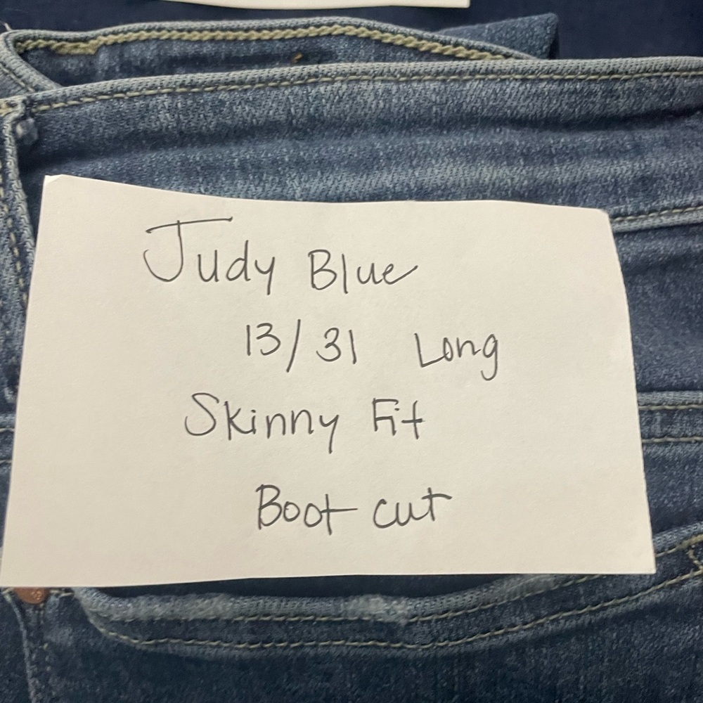 Denim Closet Clean Out 8 pairs of jeans for $28. - Picture 8 of 9